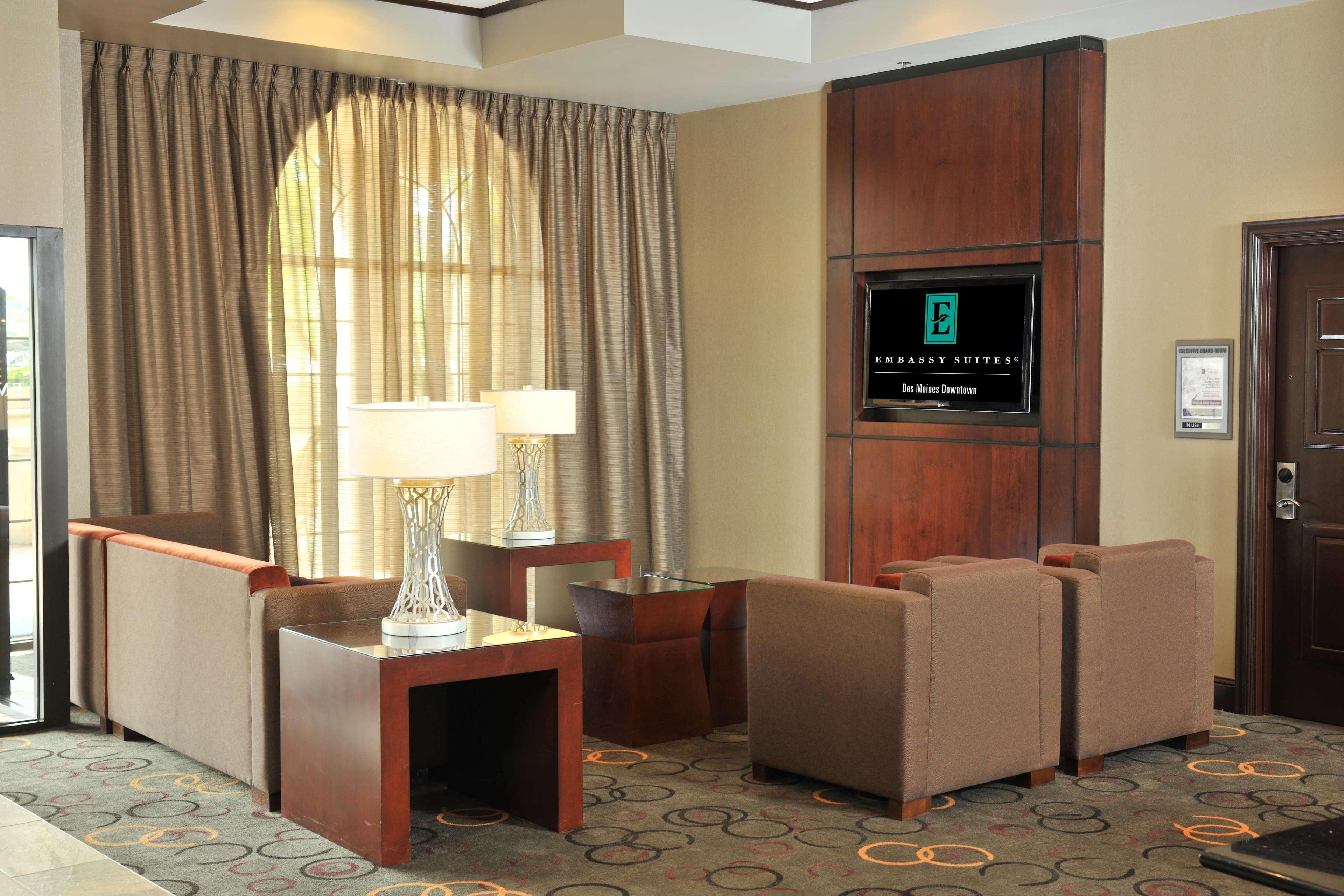 Embassy Suites Des Moines Downtown Eksteriør bilde