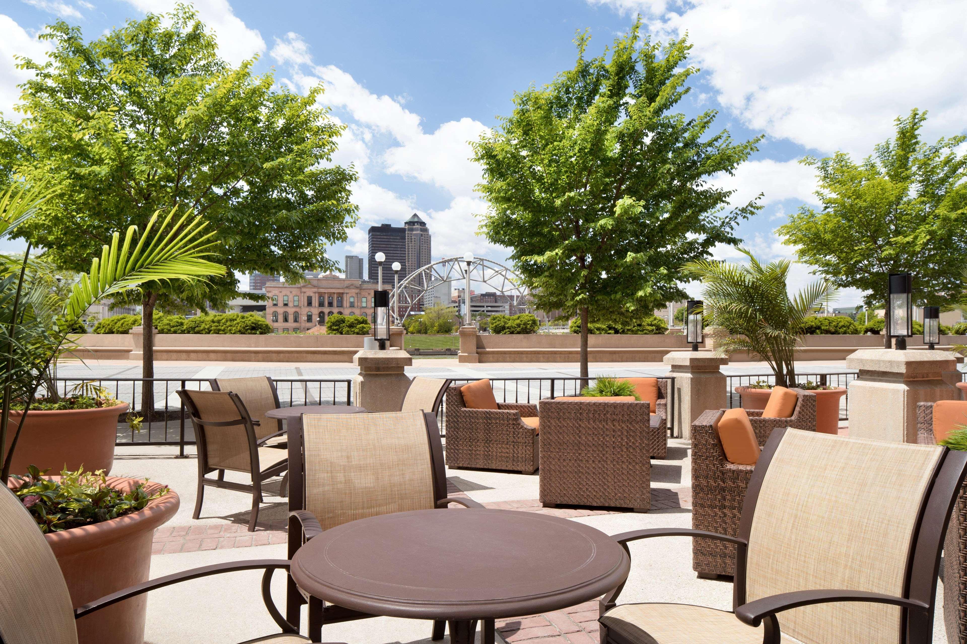 Embassy Suites Des Moines Downtown Eksteriør bilde