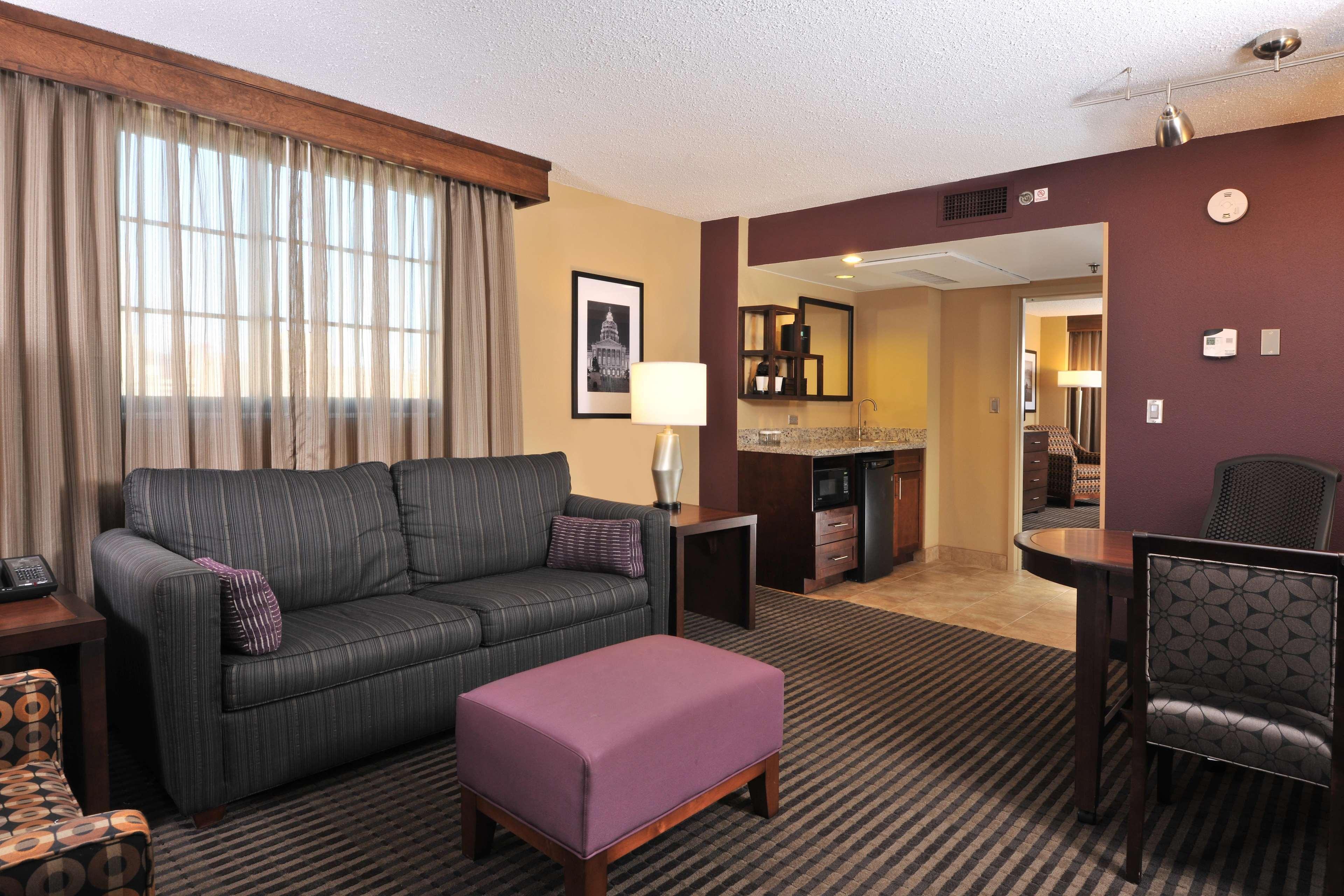 Embassy Suites Des Moines Downtown Rom bilde