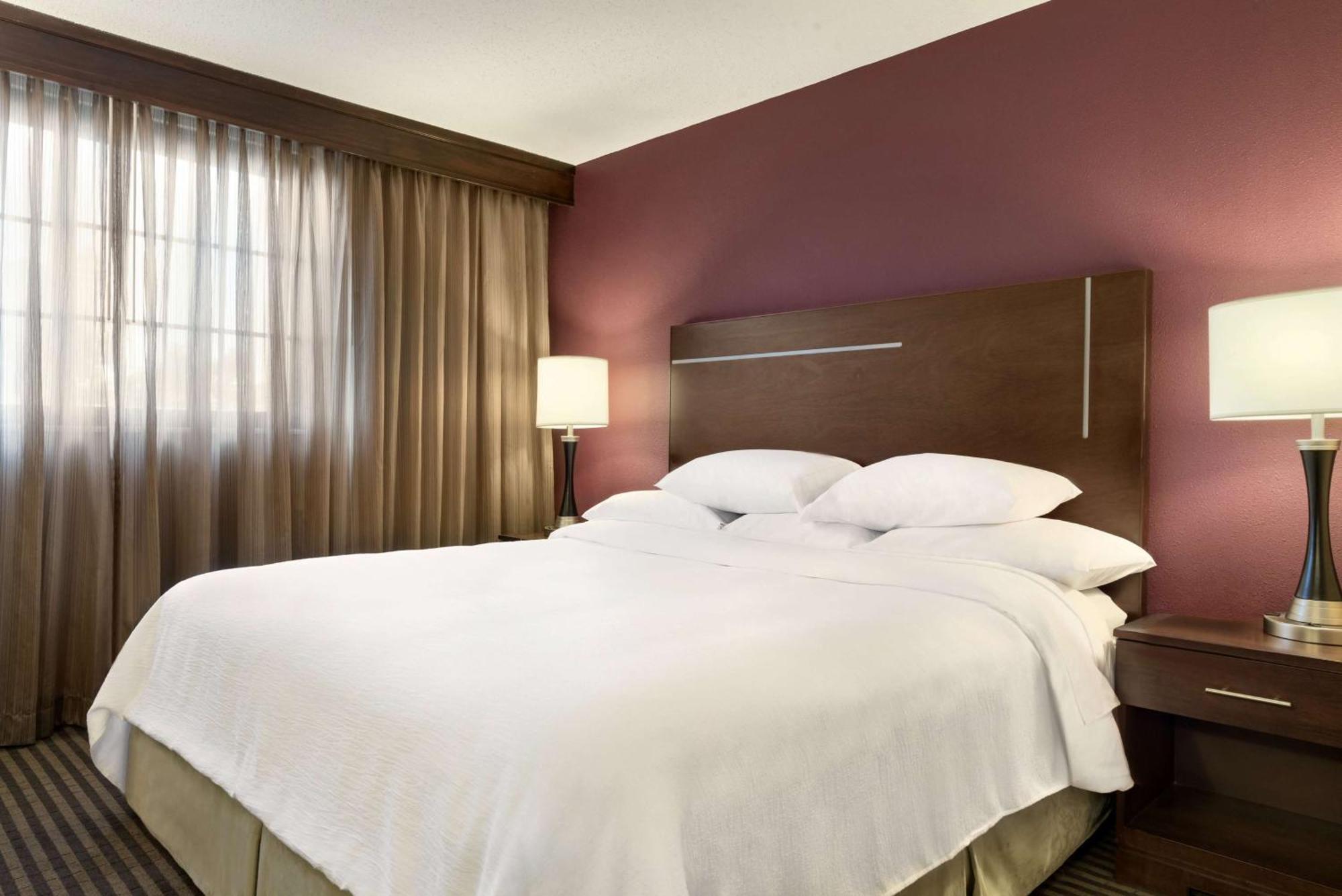 Embassy Suites Des Moines Downtown Eksteriør bilde