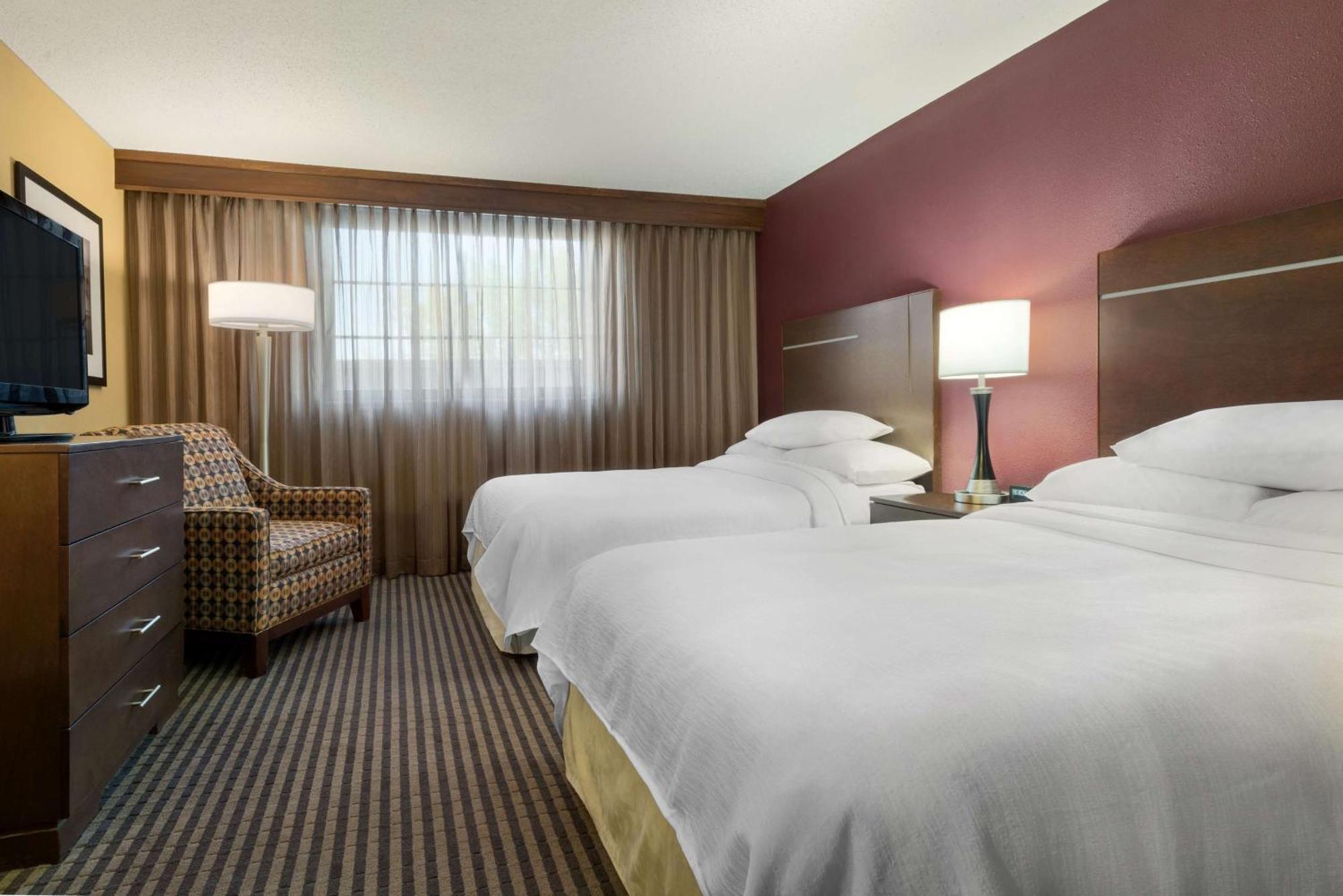 Embassy Suites Des Moines Downtown Eksteriør bilde