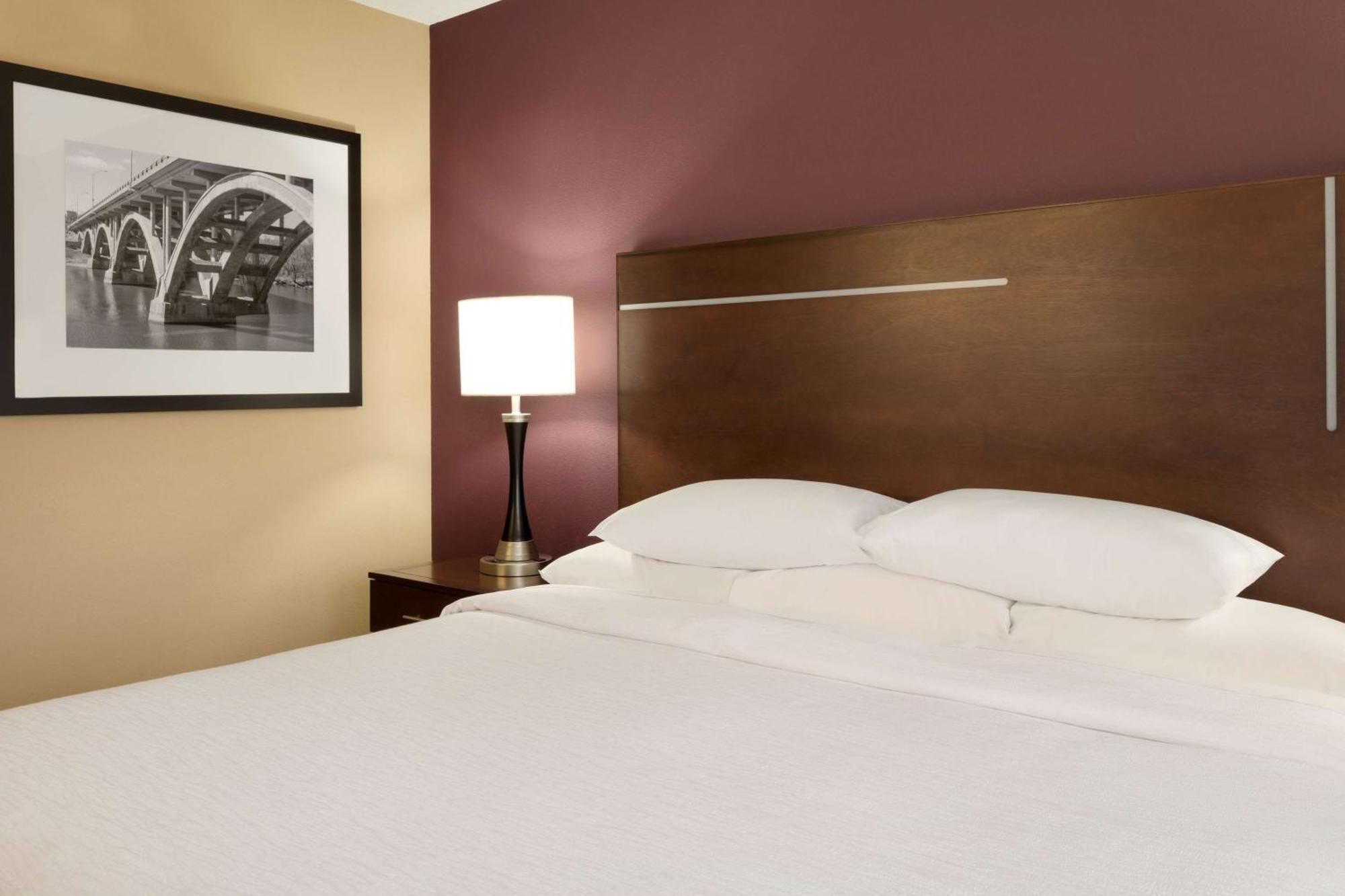 Embassy Suites Des Moines Downtown Eksteriør bilde