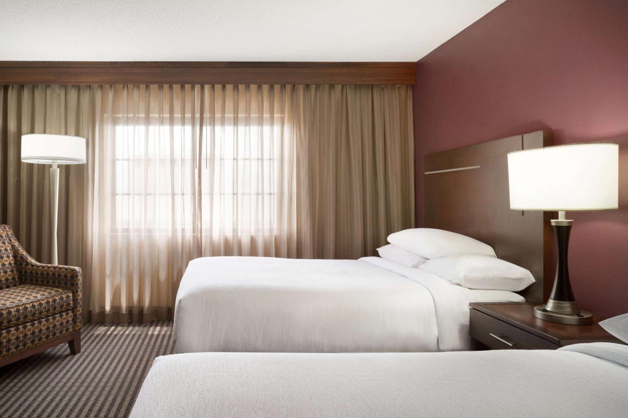 Embassy Suites Des Moines Downtown Eksteriør bilde