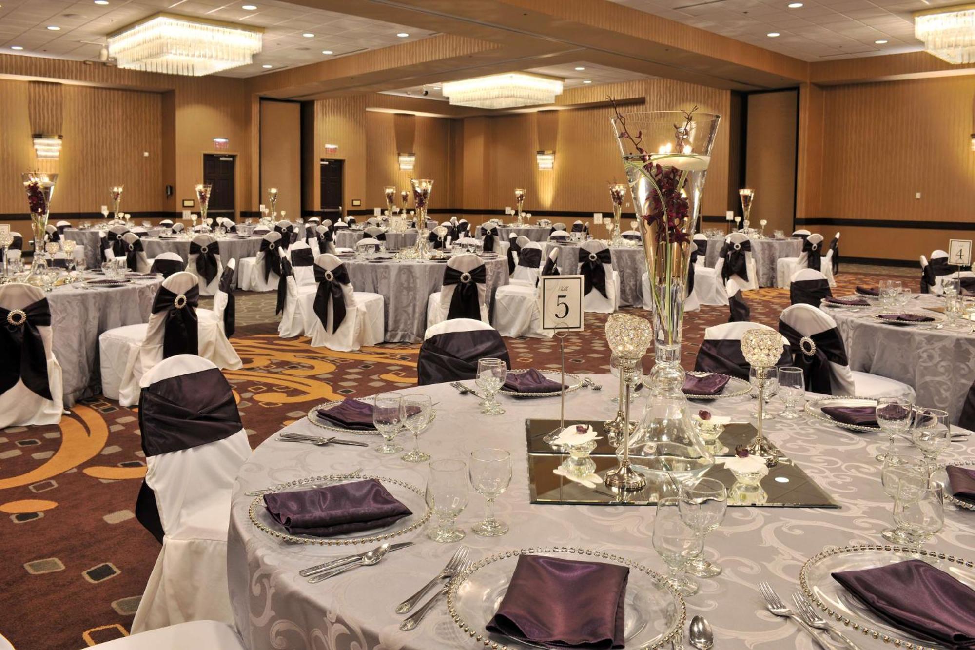 Embassy Suites Des Moines Downtown Eksteriør bilde